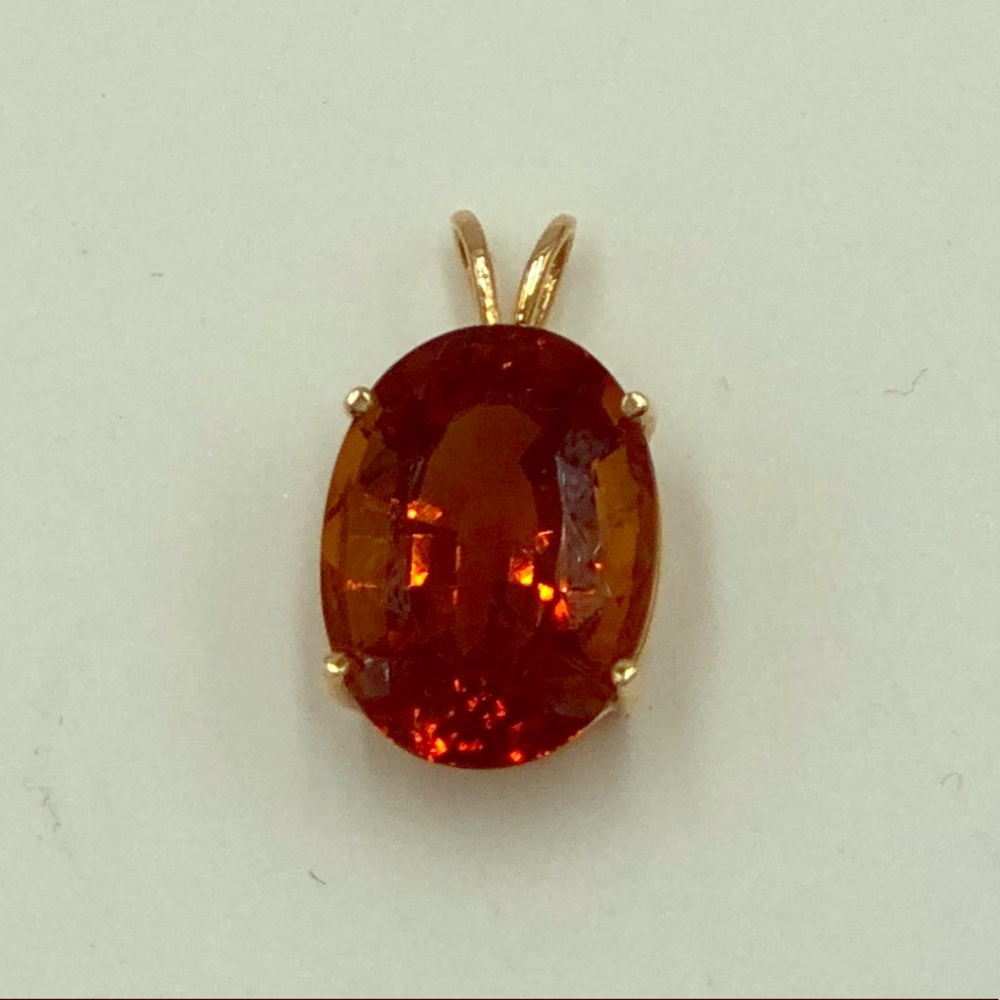 Pendant 14K yellow gold large brown/orange stone